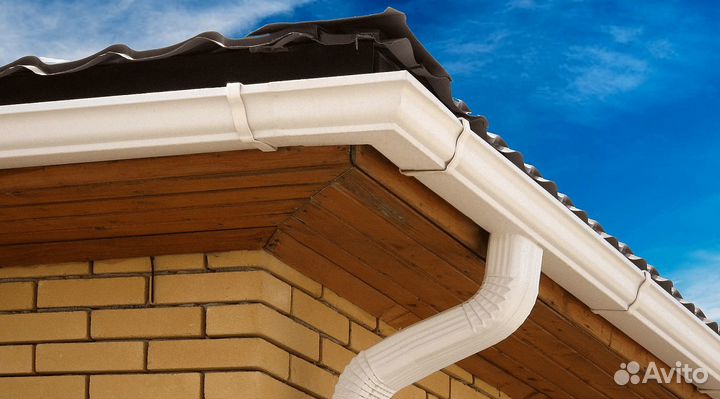 Желоб водосточный