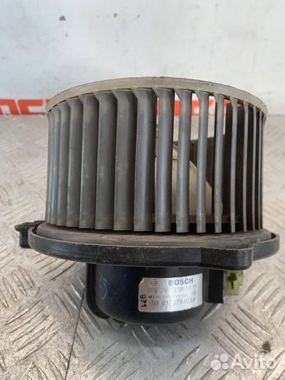 Мотор отопителя Вольво S40 (VS)