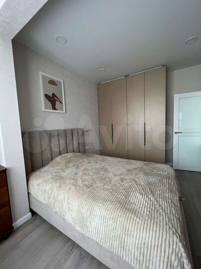 2-к. квартира, 50 м², 10/18 эт.