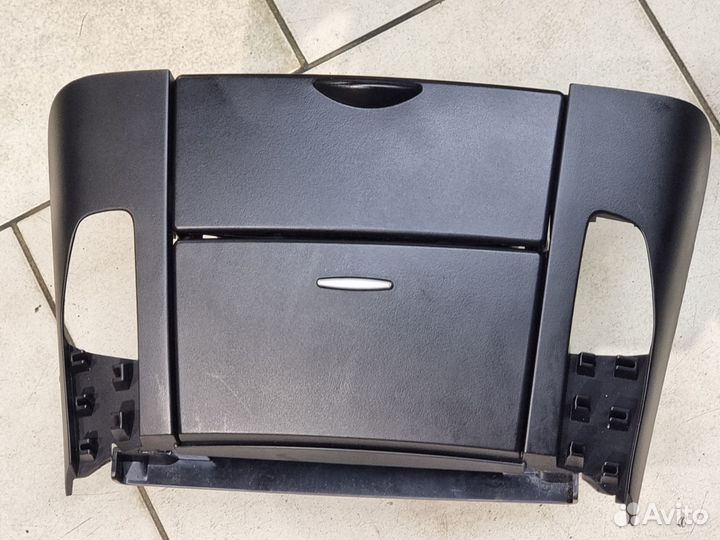 Консоль центральная Kia Ceed 2007-2012