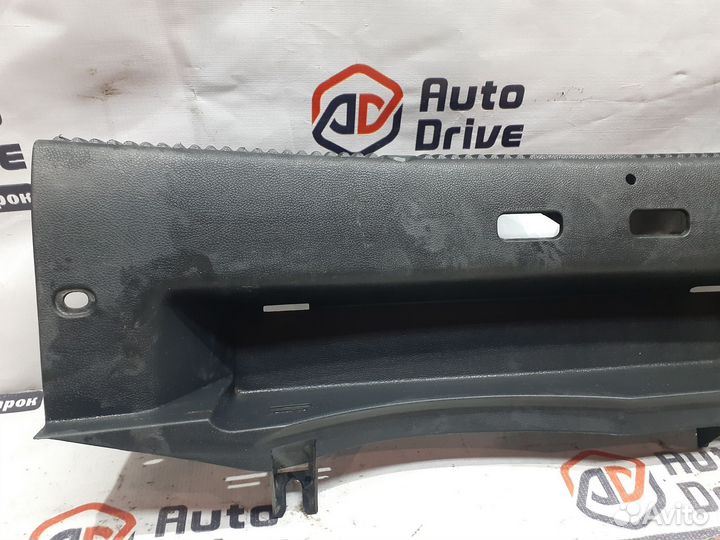 Skoda Fabia 2 накладка багажника