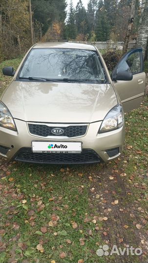Kia Rio 1.4 AT, 2010, 180 000 км