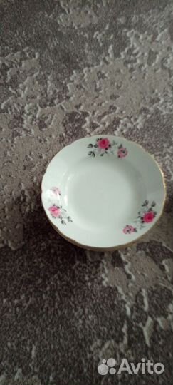 Фарфоровые тарелки, производство Япония