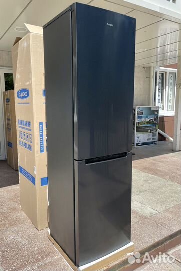 Чёрный No Frost холодильник