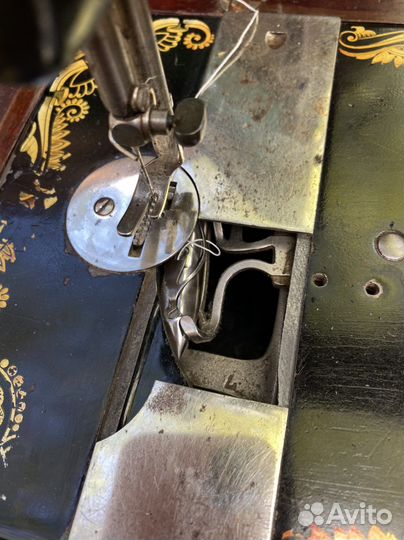 Швейная машина Зингер ручная