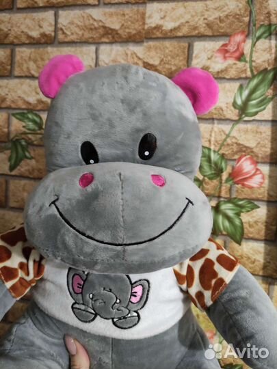 Мягкая игрушка бегемот