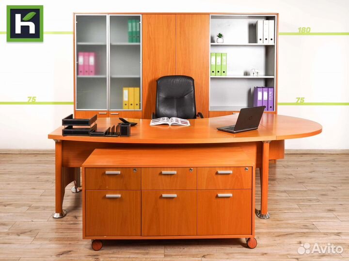 Кабинет руководителя бу. Италия