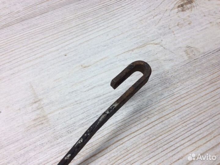 Поводок стеклоочистителя левый передний Mitsubishi