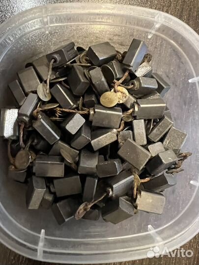 Щетка графитовая, угольная