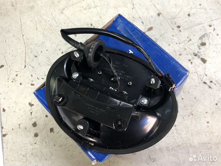 Ручка багажника 817201R210