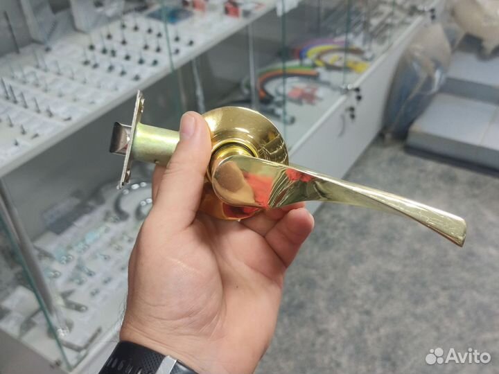Дверная ручка