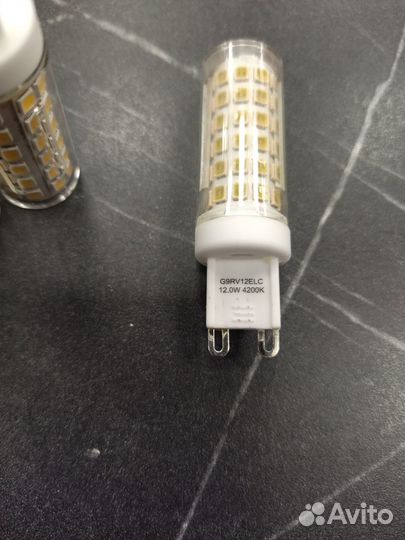 Светильник накладной поворотный Varieta 9