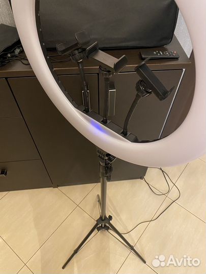 Кольцевая лампа 45 см со штативом