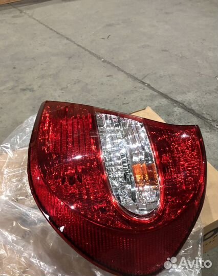 Фонарь задний правый Toyota Camry CV3 2001-06