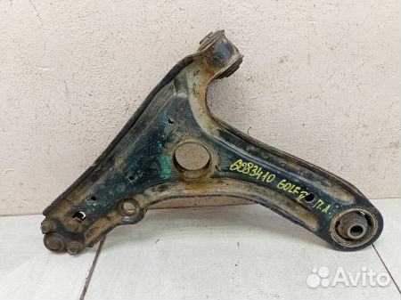 Рычаг передний левый