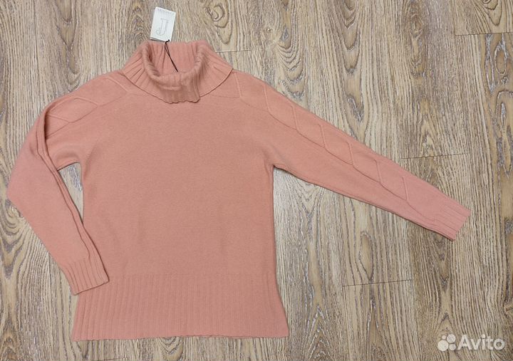 Свитер.Италия. разм M/L