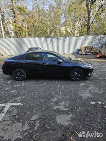 Hyundai Elantra 2.0 AT, 2021, 76 000 км