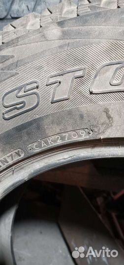 Bridgestone Blizzak Ice 265/65 R17