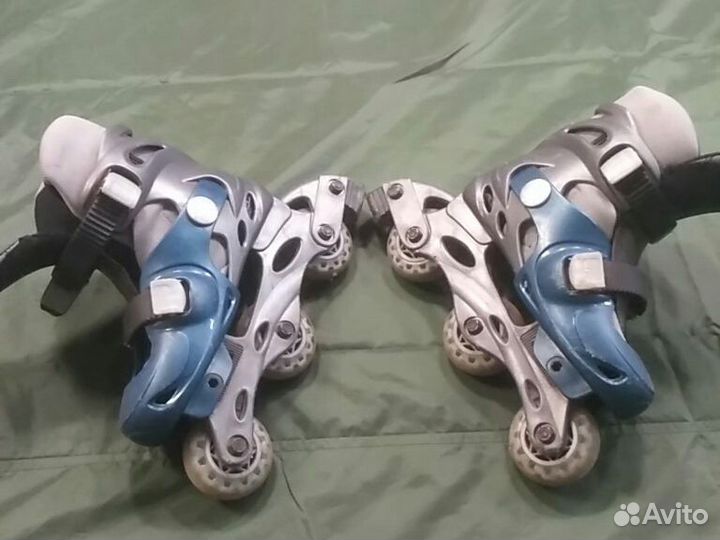 Роликовые коньки