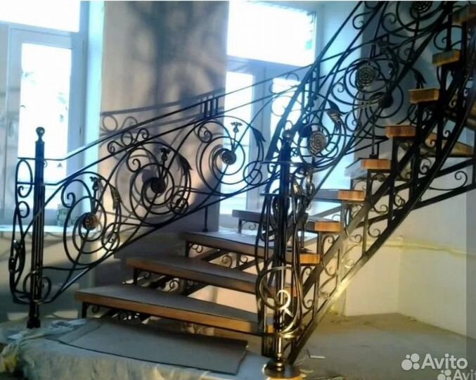 Лестницы на металлокаркасе любой сложности