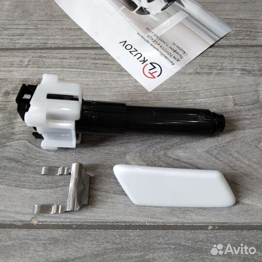 Форсунка омывателя Lexus Gx 460 правая 13-19