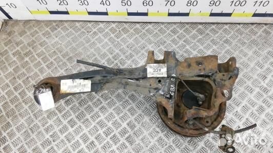 Ступица задняя левая ford focus 3 (8BN29LZ01)