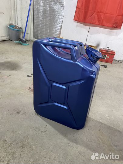 Канистра для бензина 20л