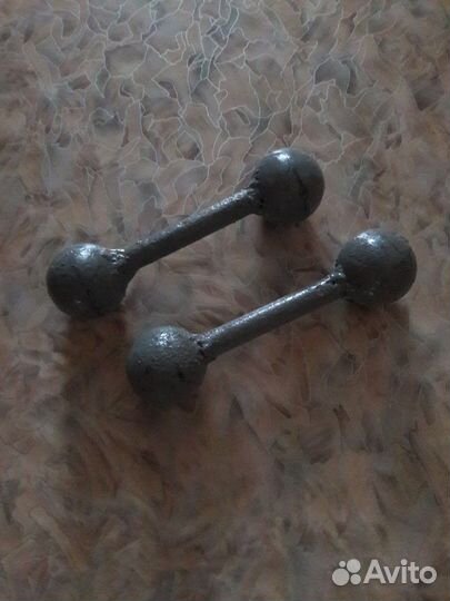 Гантели по 2,2кг
