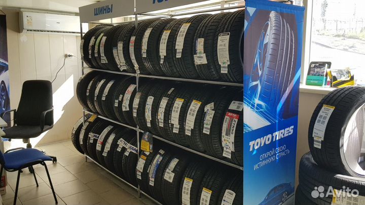 Viatti Strada Asimmetrico V-130 175/65 R14 82H