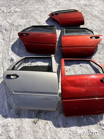 Двери задниее на Калину,Гранту