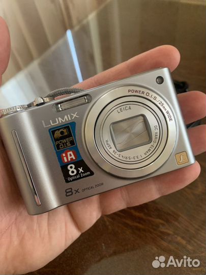 Компактный цифровой фотоаппарат