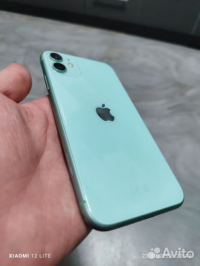 iPhone 11, 64 ГБ