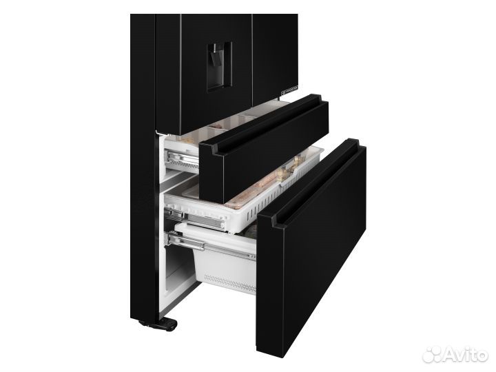 Отдельностоящий холодильник с Wi-Fi и подачей воды