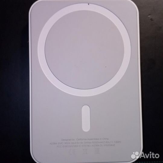 Внешний магнитный пауэрбанк MagSafe