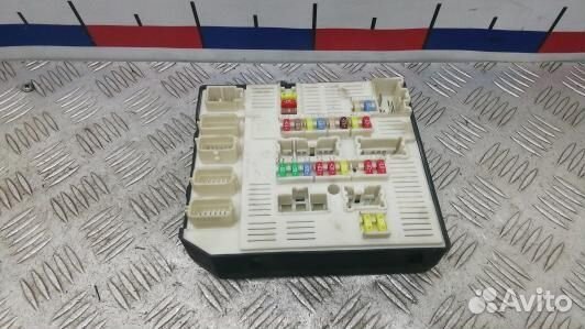 Блок предохранителей renault megane 3 (9BR03M101)