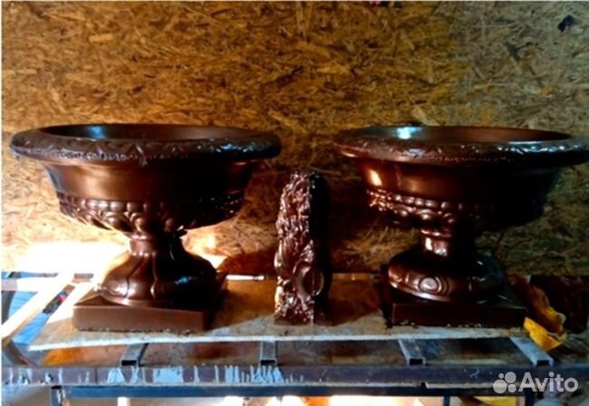 Вазоны уличные