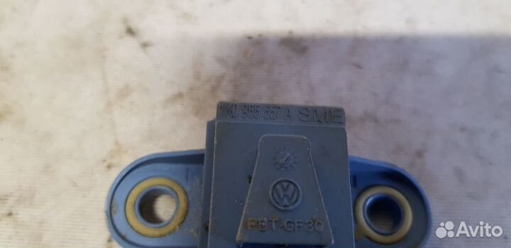 Volkswagen Golf 5 Plus Датчик удара (Airbag)