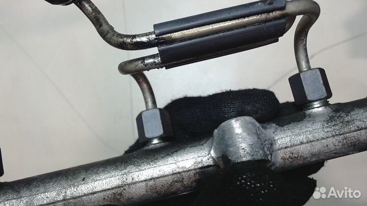 Рампа топливная BMW 5 E39, 2001