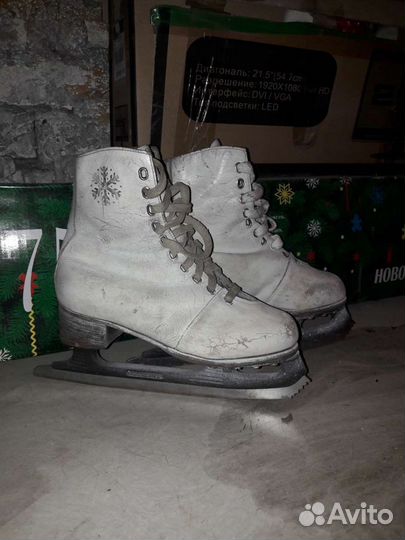 Коньки фигурные