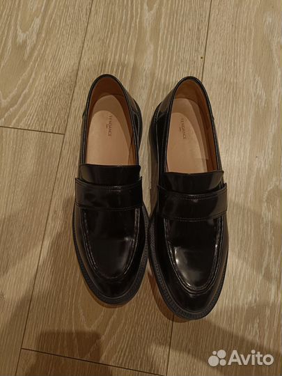 Лоферы женские