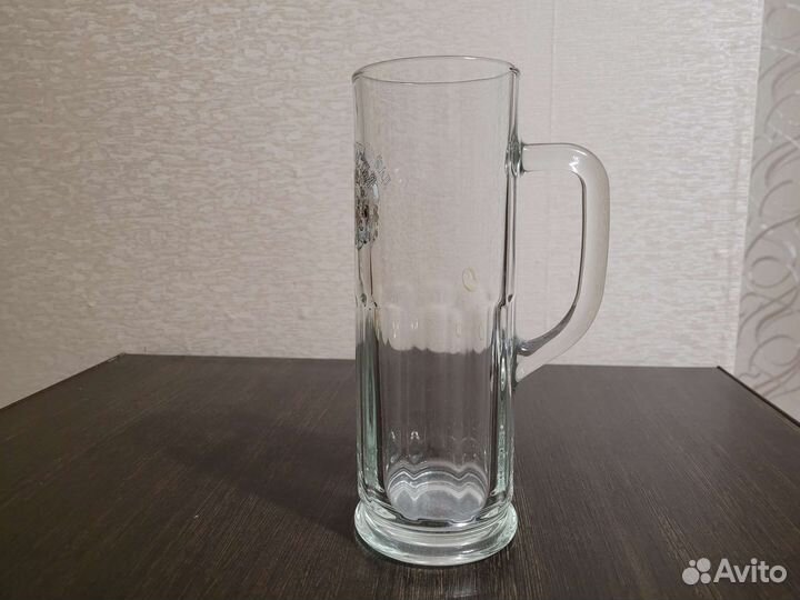 Новый бокал для пива с ручкой 0.5л