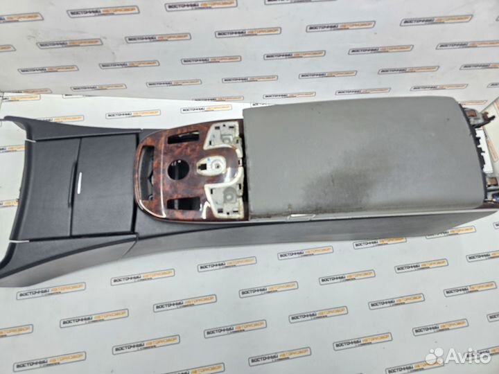 Подлокотник Mercedes-Benz S W221