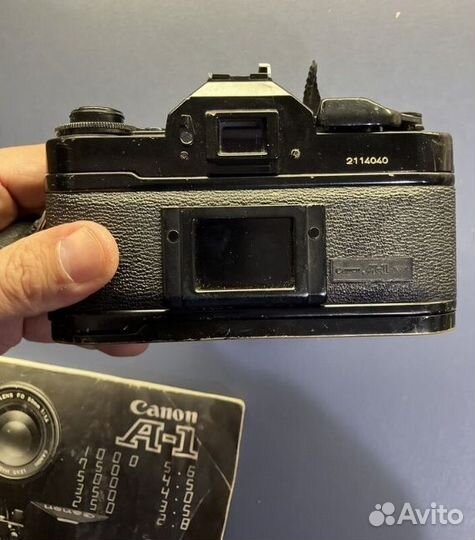 Фотоаппарат пленочный Canon со вспышкой
