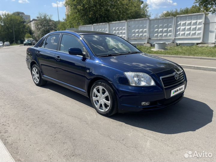 Toyota Avensis 2.0 AT, 2004, 200 000 км