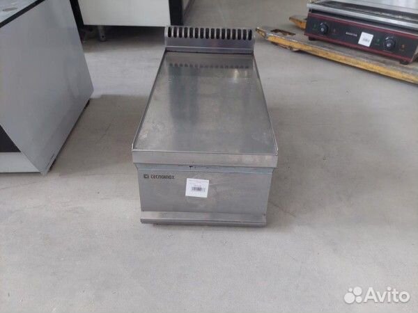 Модуль настольный нейтральный 350х700