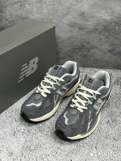 New Balance 1906