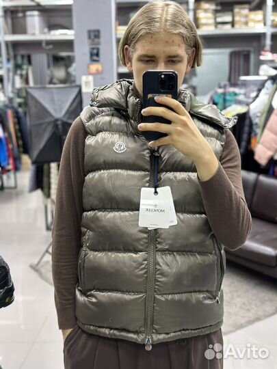 Жилетка moncler глянцевая