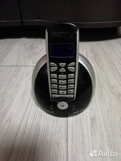 Телефон