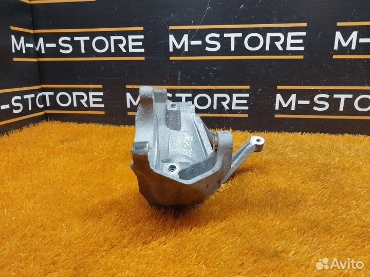 Кронштейн генератора Volkswagen Touareg 7P cgra