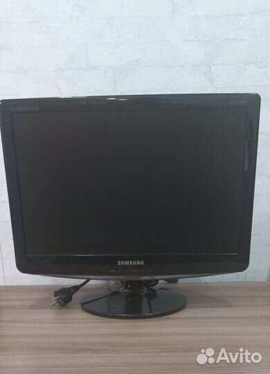 ЖК Монитор Samsung 19